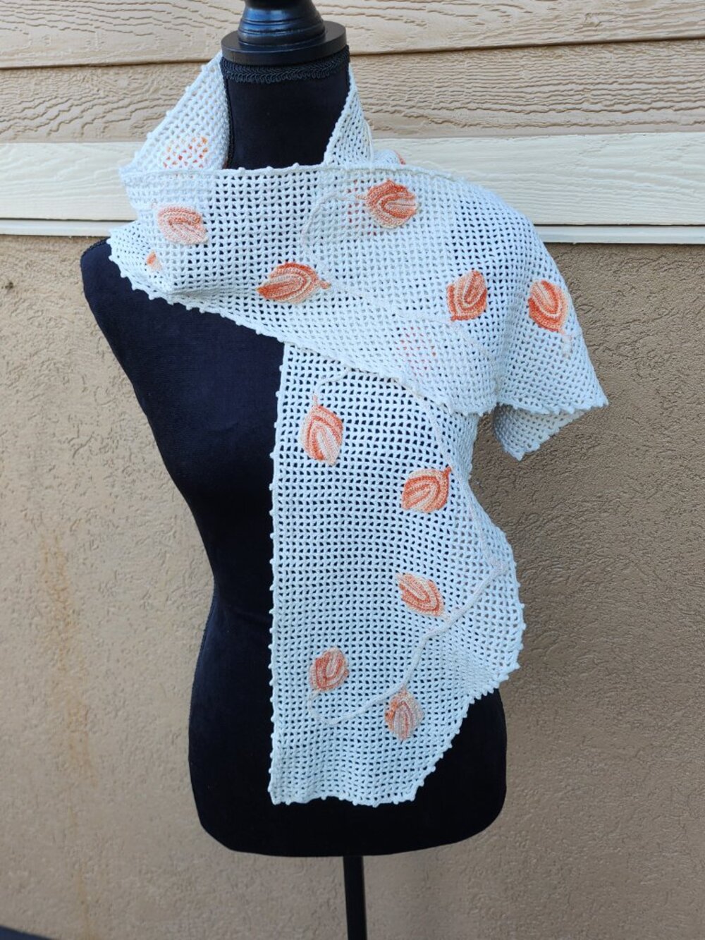 Vintage Hand Knitted Crochet Lace Collar Peach Floral Stole Scarf 56 Boho Chic